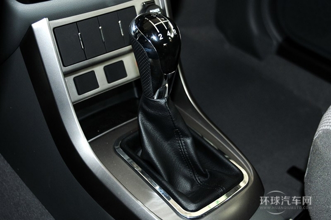 2013款 三廂 1.5L 手動進取型