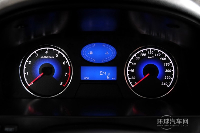 2013款 三廂 1.5L 手動進取型