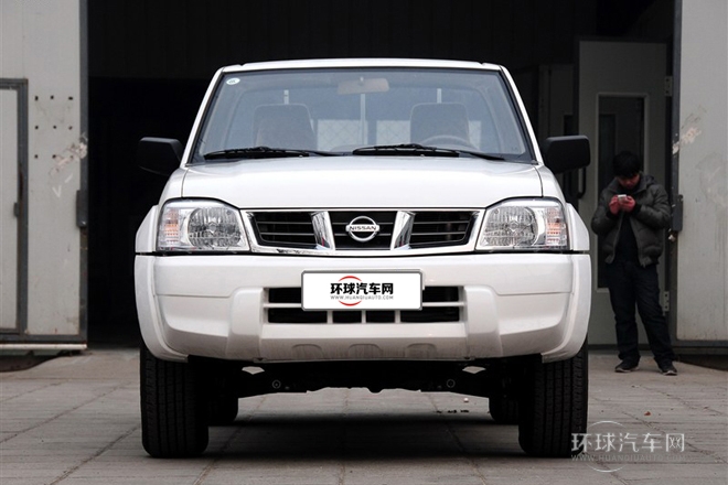 2013款 2.4L汽油四驅(qū)標(biāo)準(zhǔn)型