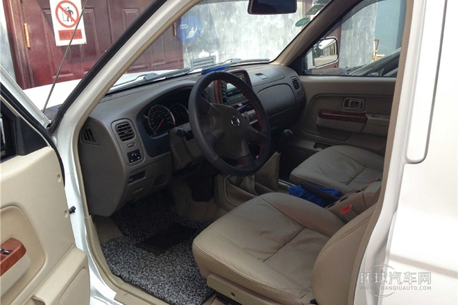 2013款 2.4L汽油四驅高級型