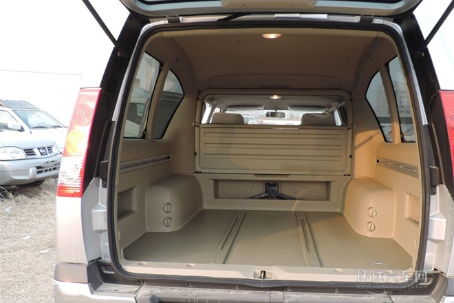 2012款 2.4L兩驅(qū)標(biāo)準(zhǔn)版7座ZN6494