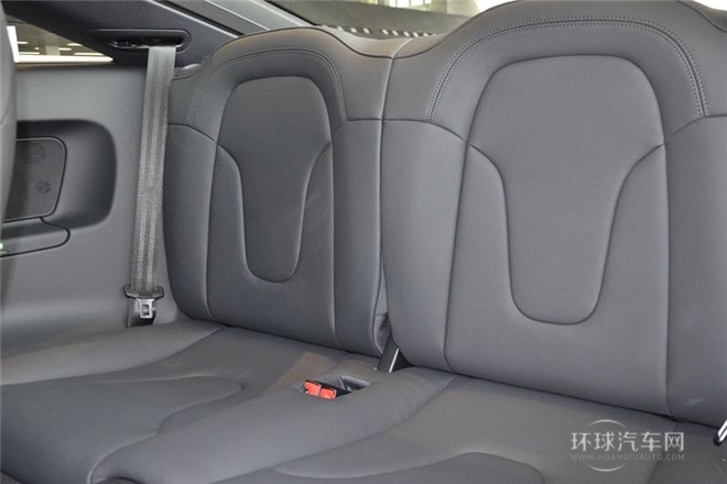 2013款  Coupe 45 TFSI quattro 白色經典版