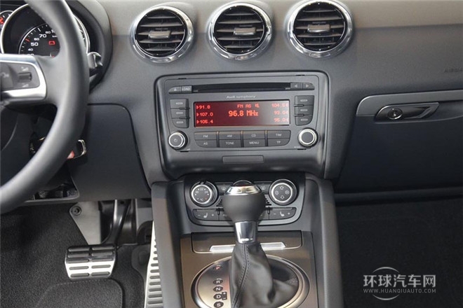 2013款  Coupe 45 TFSI quattro 白色經(jīng)典版