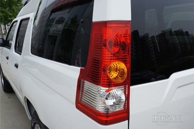 2013款 2.4L兩驅標準型5座ZN6494