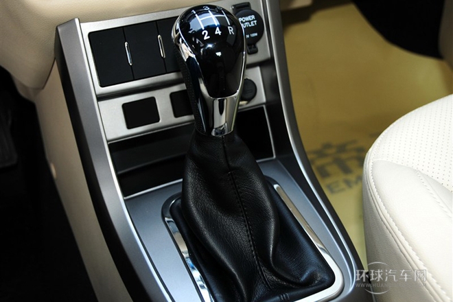 2013款 三廂 1.8L 手動精英型