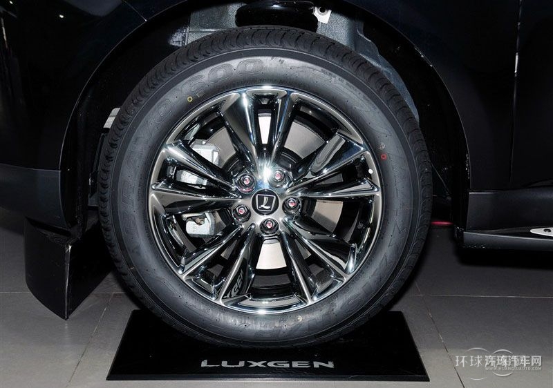 2013款 鋒芒限量版 2.2T 四驅旗艦型