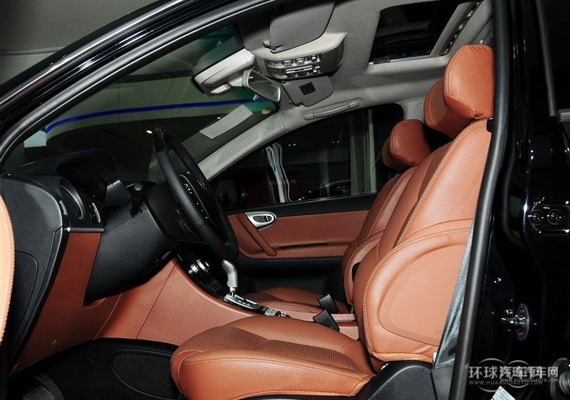 2013款 鋒芒限量版 2.2T 四驅旗艦型