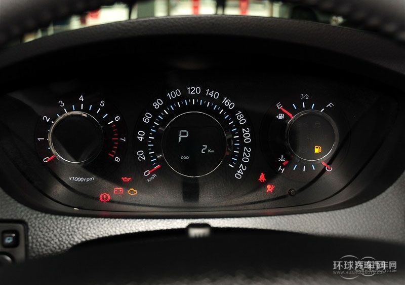 2013款 鋒芒限量版 2.2T 四驅旗艦型