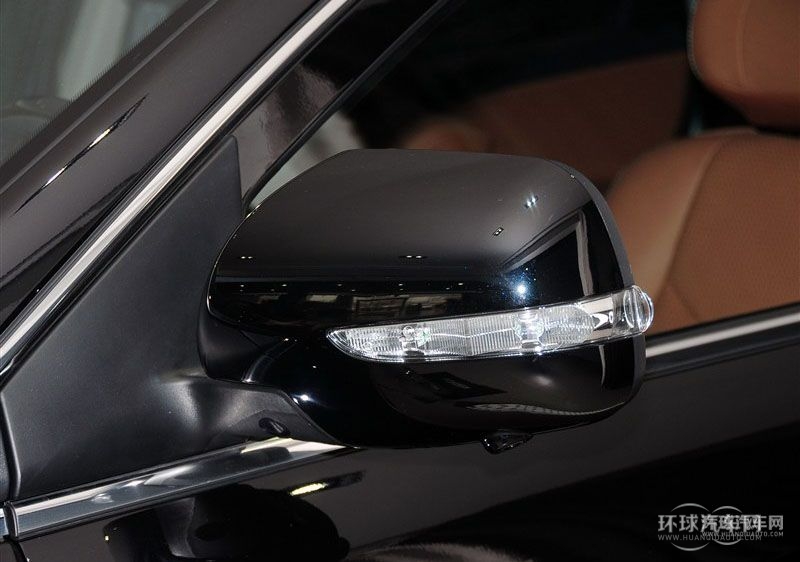 2013款 鋒芒限量版 2.2T 四驅旗艦型