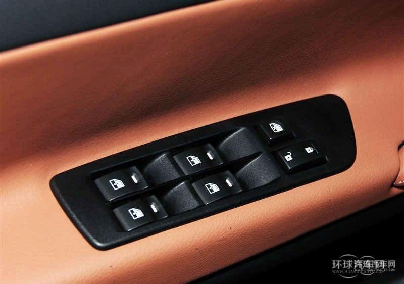 2013款 鋒芒限量版 2.2T 四驅智尊型