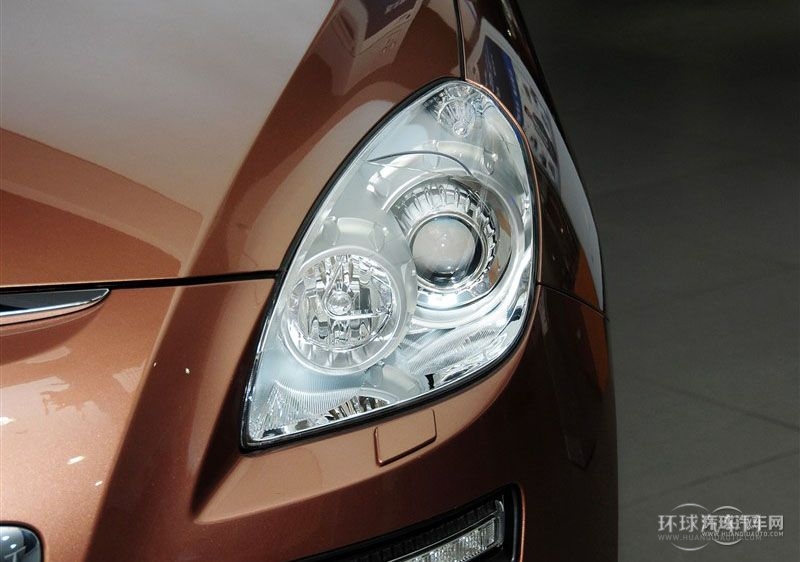 2013款 鋒芒限量版 2.2T 四驅智尊型