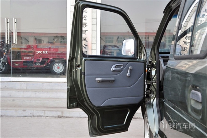 2011款 1.0L基本型AF10-12