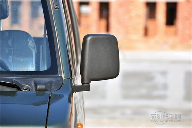 2011款 1.0L基本型AF10-12