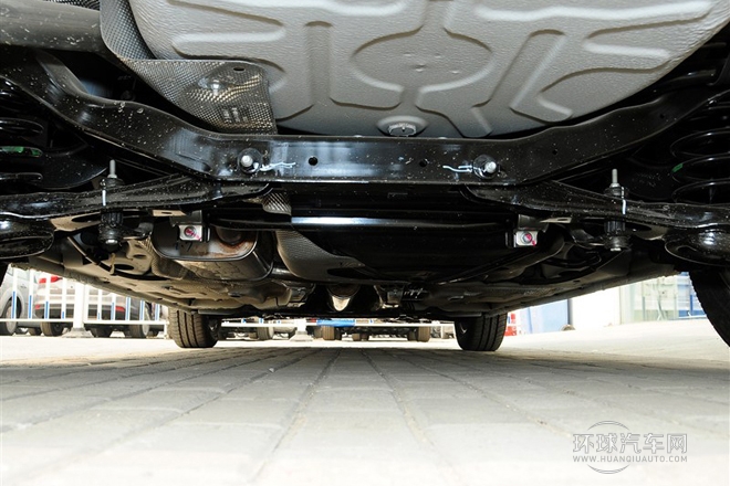 2013款 兩廂經典 1.8L MT基本型