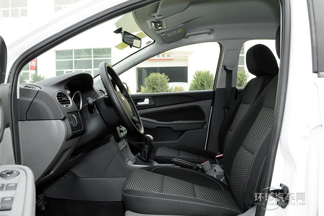 2013款 兩廂經(jīng)典 1.8L MT基本型