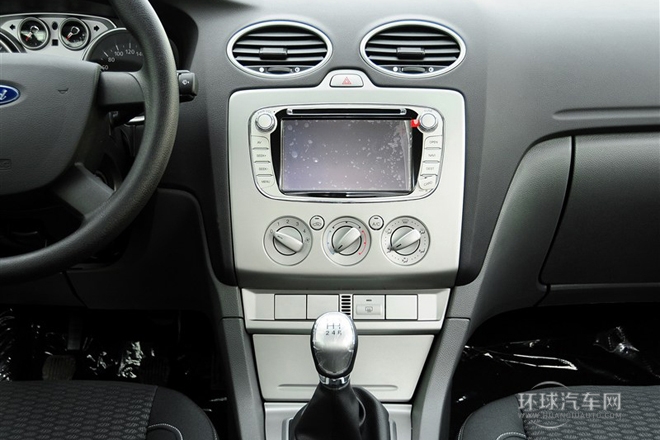 2013款 兩廂經典 1.8L MT基本型