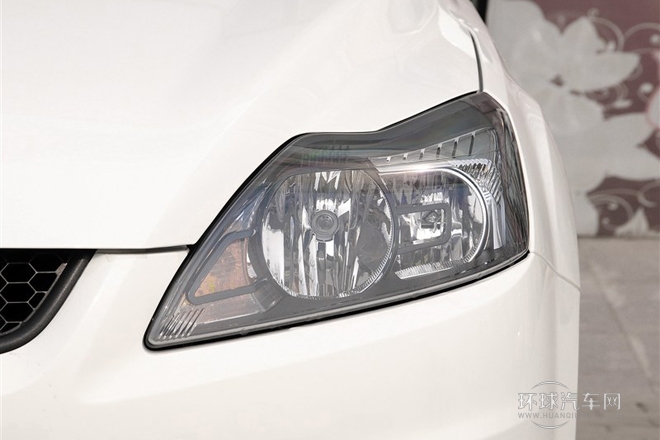 2013款 兩廂經典 1.8L MT基本型