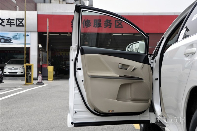 2013款 2.7L 兩驅(qū)豪華版