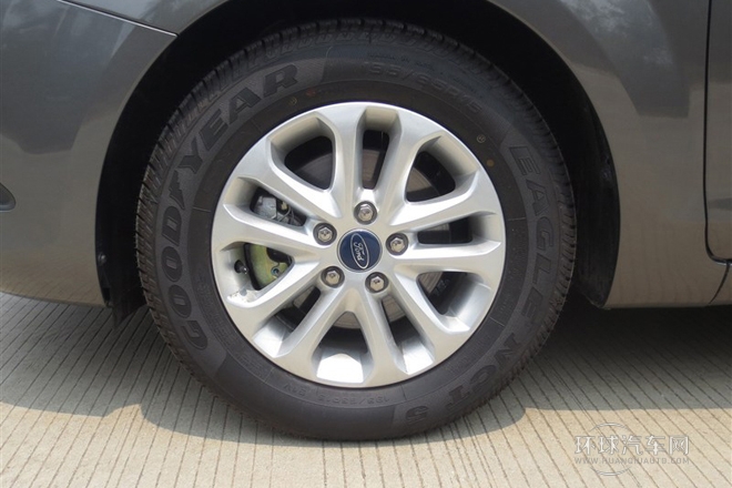 2013款 兩廂經典 1.8L MT百萬紀念版