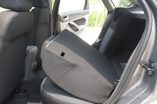 2013款 兩廂經(jīng)典 1.8L MT百萬(wàn)紀(jì)念版