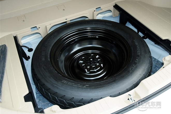 2013款 2.7L 四驅豪華版