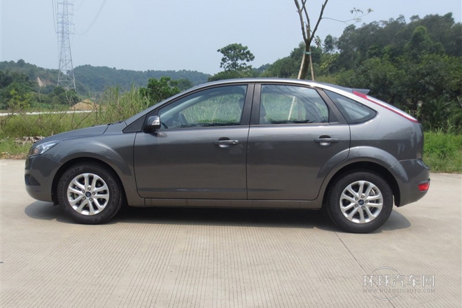 2013款 兩廂經(jīng)典 1.8L MT百萬(wàn)紀(jì)念版