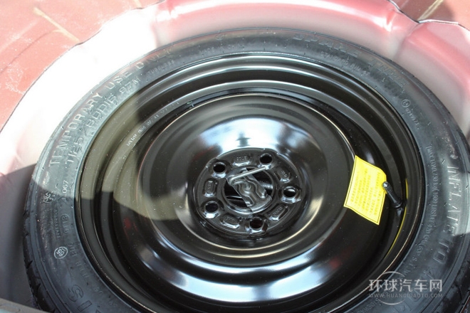 2013款 兩廂經(jīng)典 1.8L MT時尚型