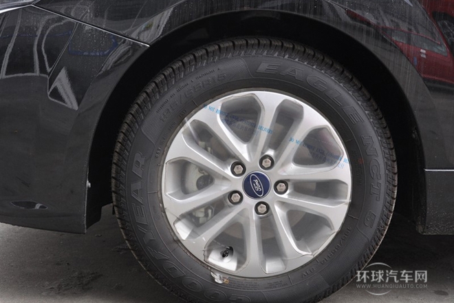 2013款 兩廂經典 1.8L AT時尚型