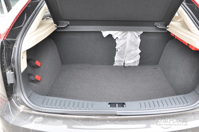 2013款 兩廂經典 1.8L AT時尚型