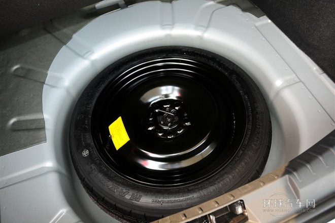 2013款 三廂經(jīng)典 1.8L MT基本型