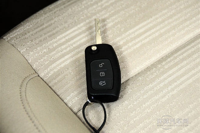 2013款 三廂經(jīng)典 1.8L MT基本型