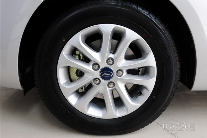 2013款 三廂經典 1.8L MT基本型