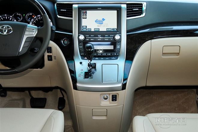 2012款 2.4L 豪華版