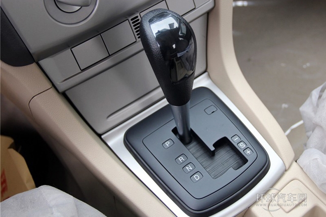 2013款 三廂經典 1.8L AT基本型