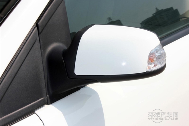 2013款 三廂經典 1.8L AT基本型