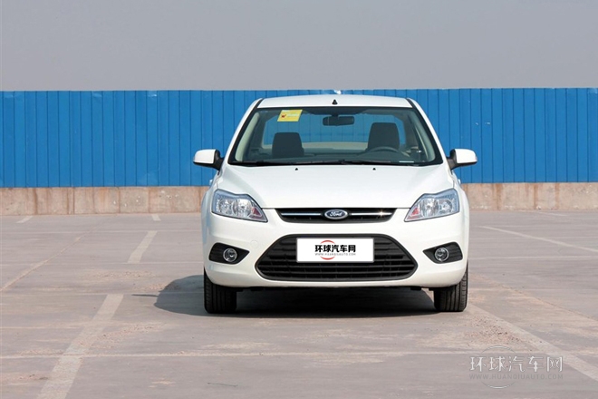 2013款 三廂經(jīng)典 1.8L AT基本型