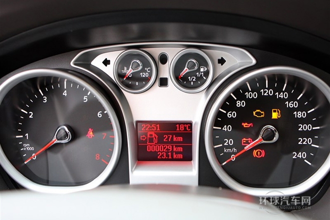 2013款 三廂經典 1.8L MT百萬紀念版