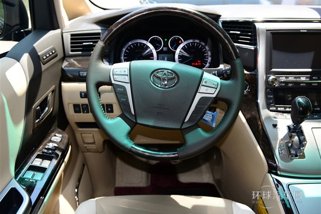 2012款 3.5L 尊貴版