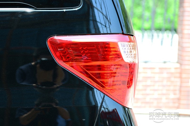 2012款 3.5L 尊貴版