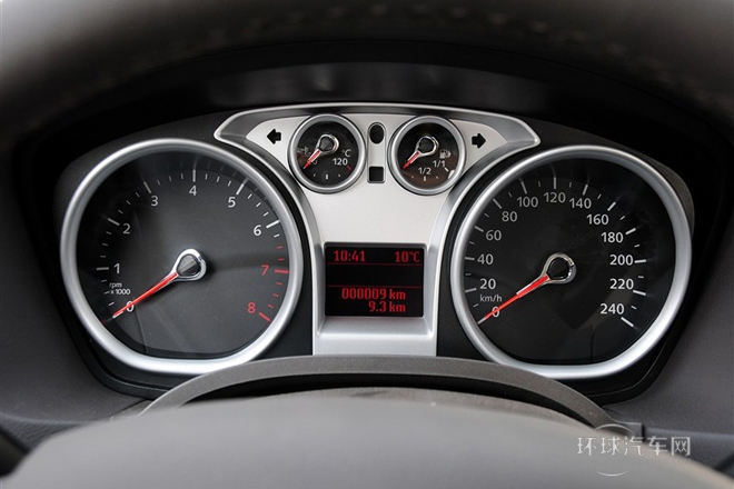 2013款 三廂經典 1.8L MT時尚型