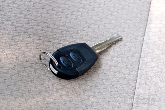 2010款 1.0L柴油標(biāo)準(zhǔn)型