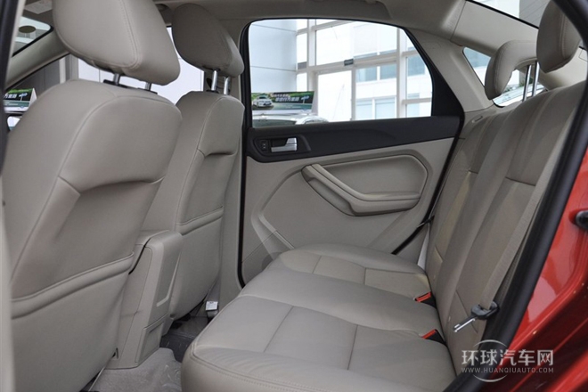 2013款 三廂經典 1.8L AT時尚型