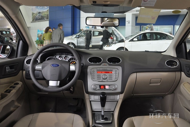 2013款 三廂經典 1.8L AT時尚型