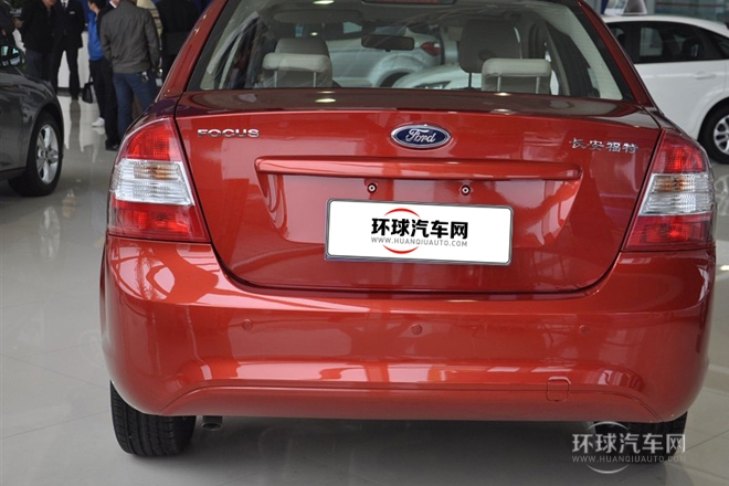2013款 三廂經(jīng)典 1.8L AT時尚型
