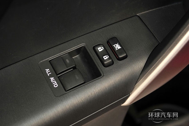 2011款 2.5L 豪華版