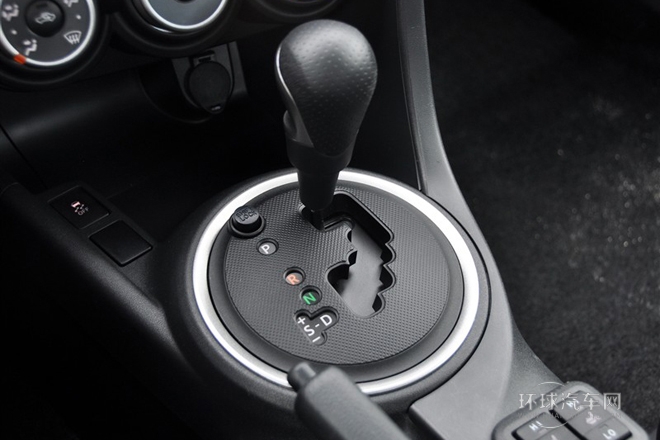 2011款 2.5L 豪華版