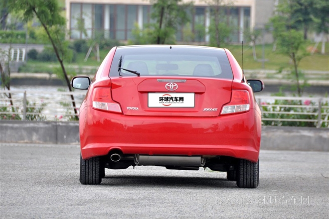 2011款 2.5L 豪華版