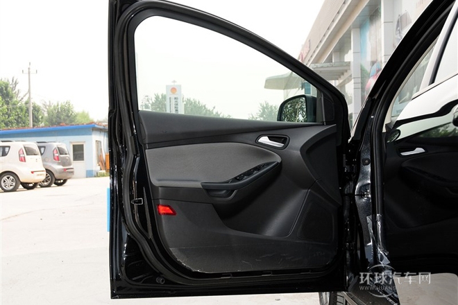 2012款 兩廂 1.6L MT舒適型