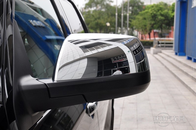 2011款 5.7 標(biāo)準(zhǔn)型