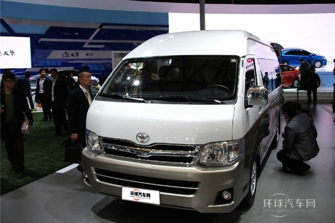 2011款 2.7L手動標準版13座